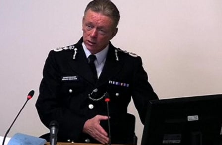 Met chief says police spied on Sun to find Plebgate sources because journalists were 'involved in committing a crime'